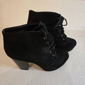 Elegant Black Ankle Boots, Goth, Sz: 7 1/2, Witchycore, Suede